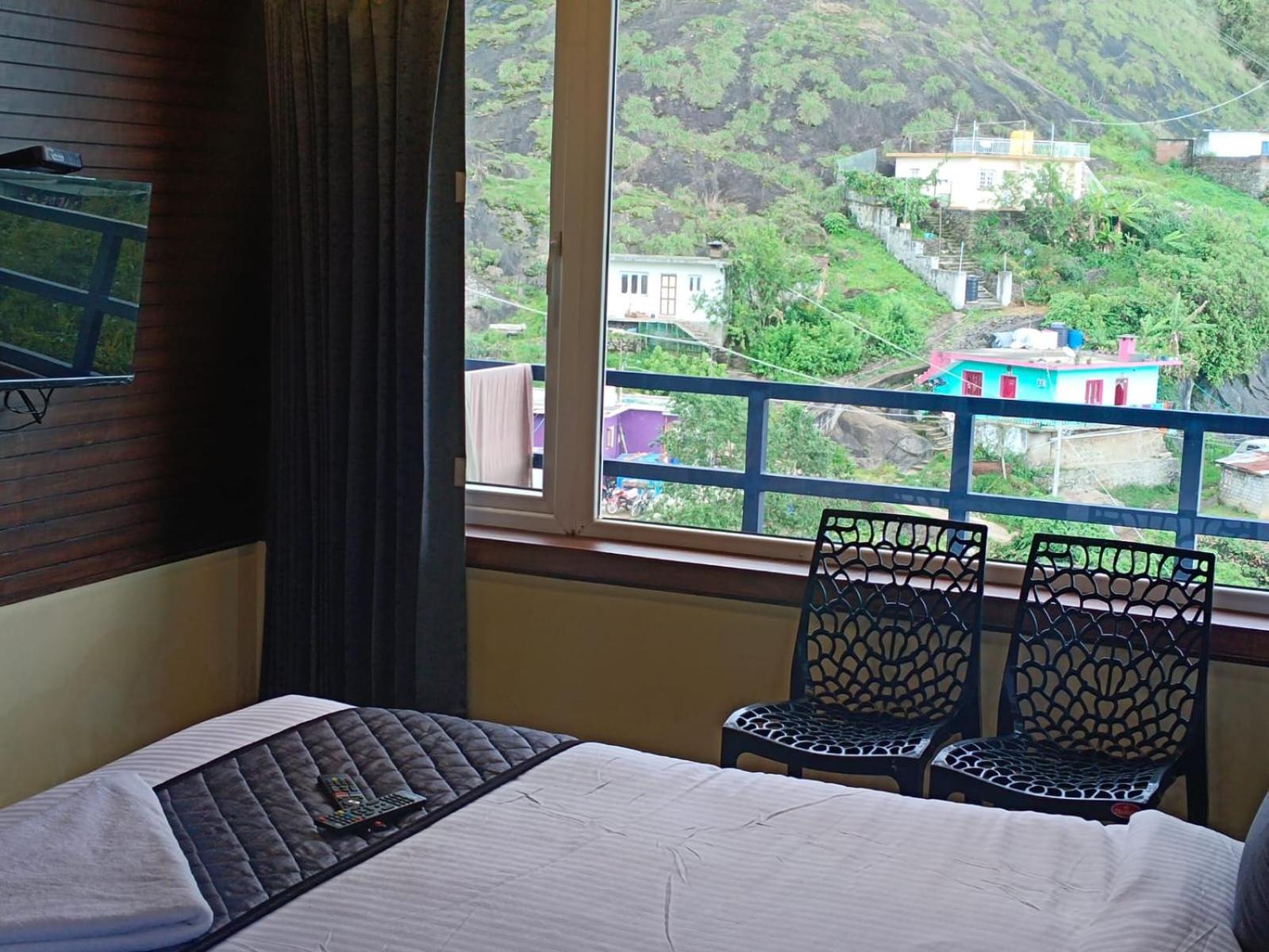 Misty Valley Inn Кодайканал Экстерьер фото